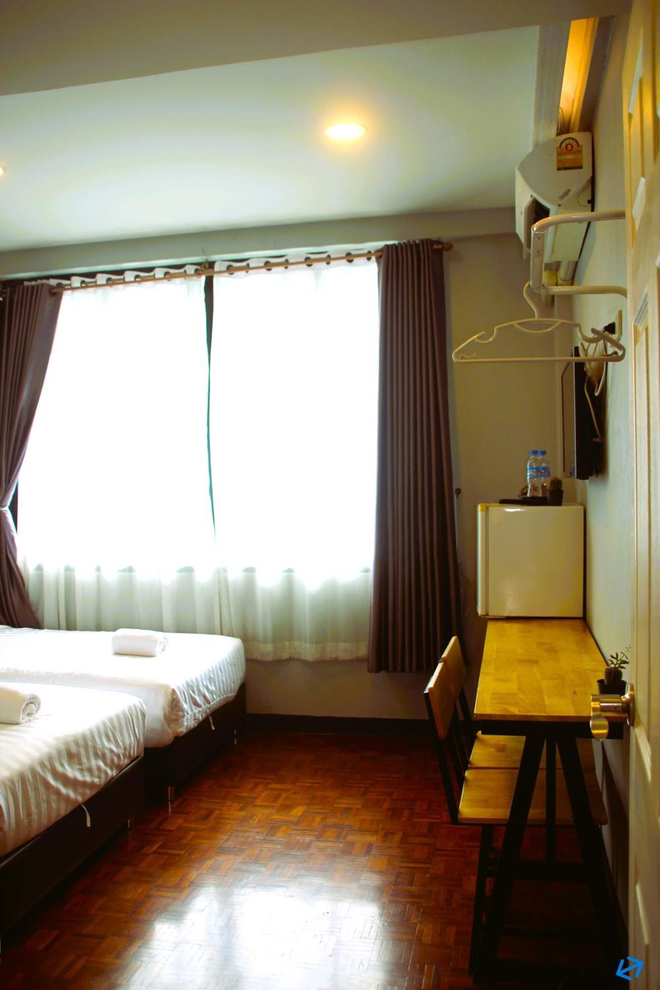 Lux Rooms Night Bazaar Чіангмай Екстер'єр фото